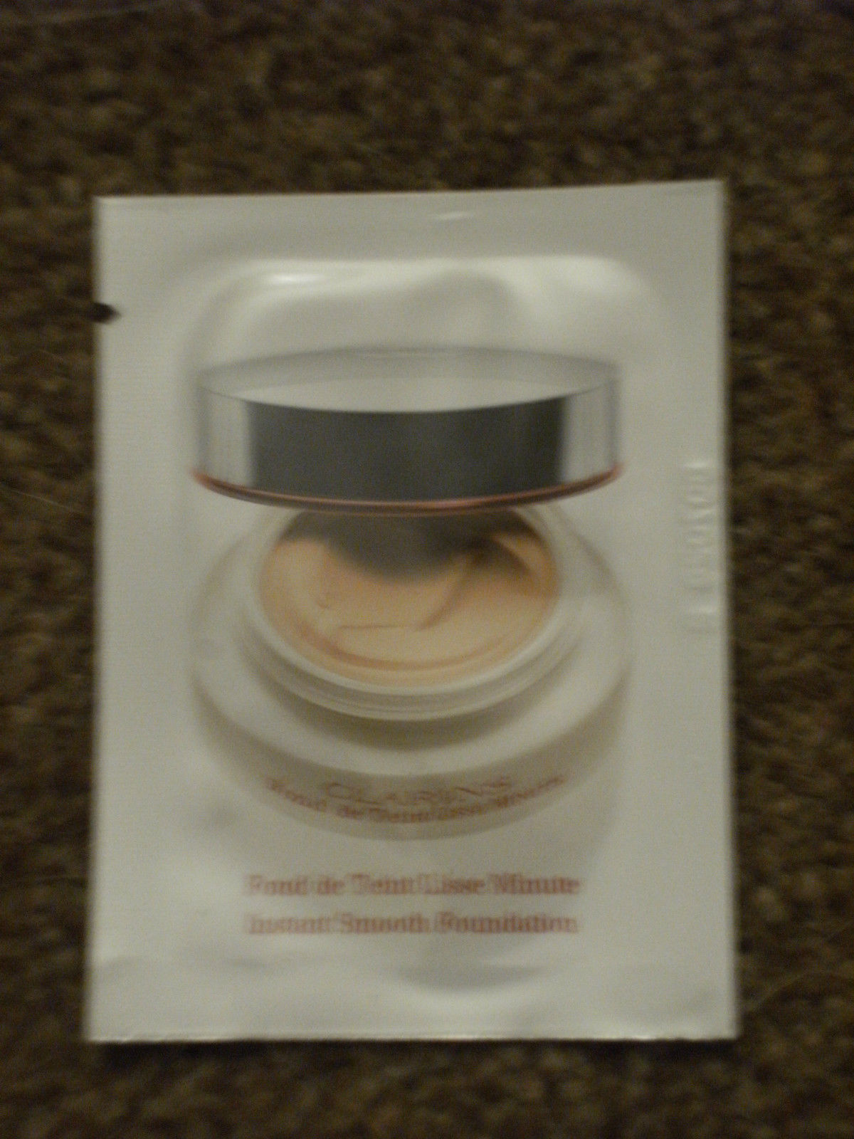 Clarins-INSTANT-SMOOTH-FOUNDATION-MAKEUP-Samples