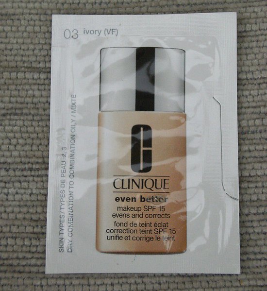 Clinique-EVEN-BETTER-FOUNDATION-MAKEUP-SAMPLE