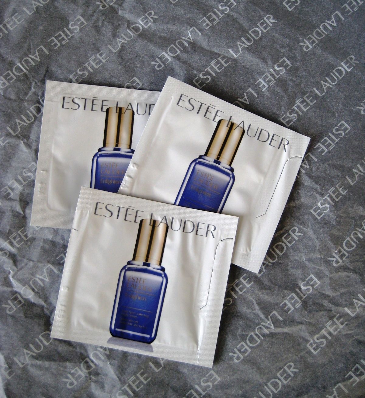 Estee-Lauder-Enlighten-Dark-Spot-Correcting-Night-Serum-samples