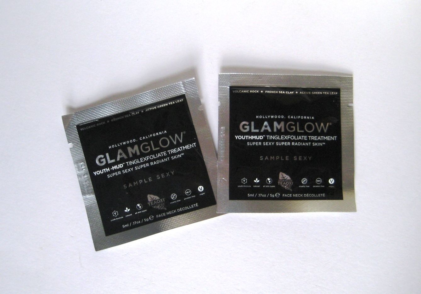 Glamglow-Youthmud-Tinglexfoliate-Treatment-samples