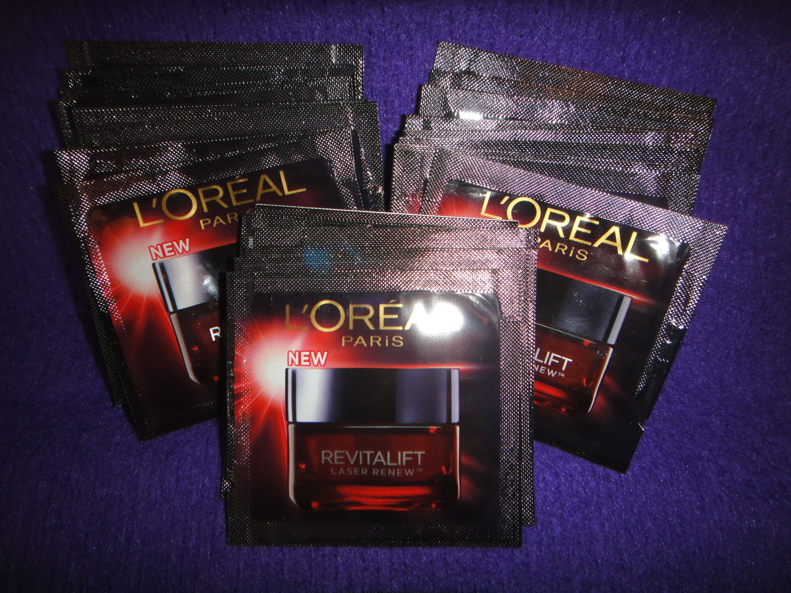 L-Oreal-Revitalift-LaserRenew-Advanced-Triple-Action-Moisturiser-Sachets