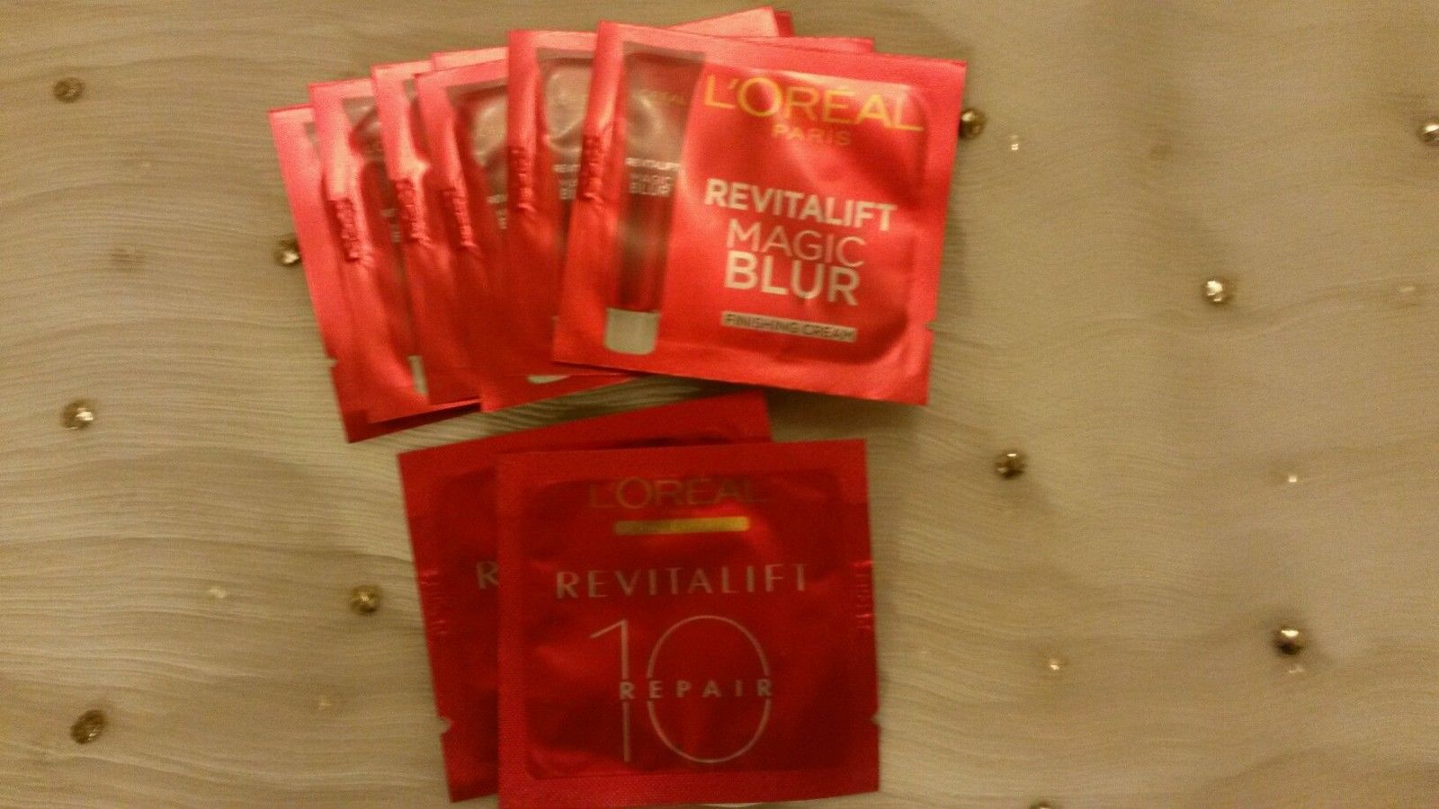 Loreal-revitalift-magic-blur-primer-samples